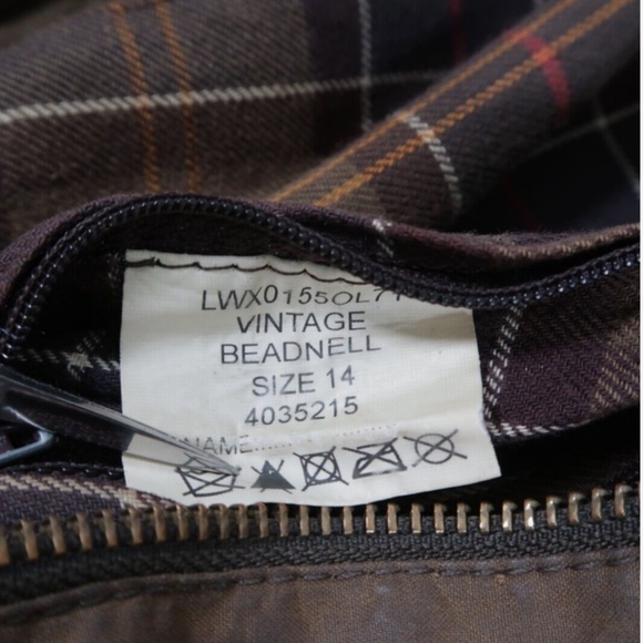 Barbour “Vintage Beadnell” Waxed Cotton Jacket - Picture 12 of 13